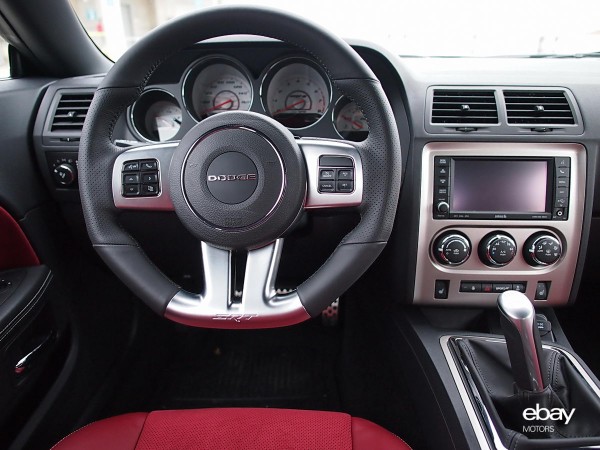 2013 Dodge Challenger SRT8 steering wheel