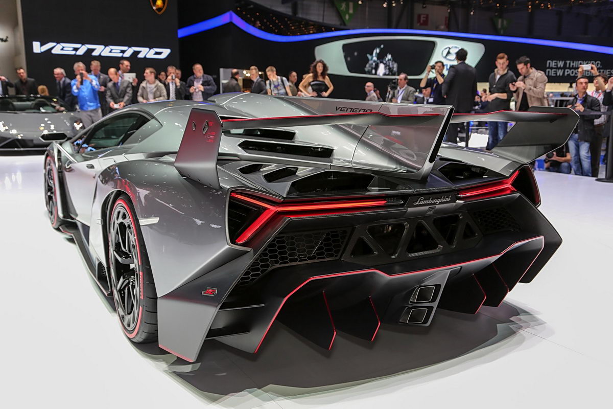Lamborghini Veneno Unveiled at Geneva Motor Show - eBay Motors Blog