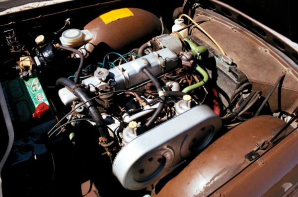 1976 Triumph TR6 motor