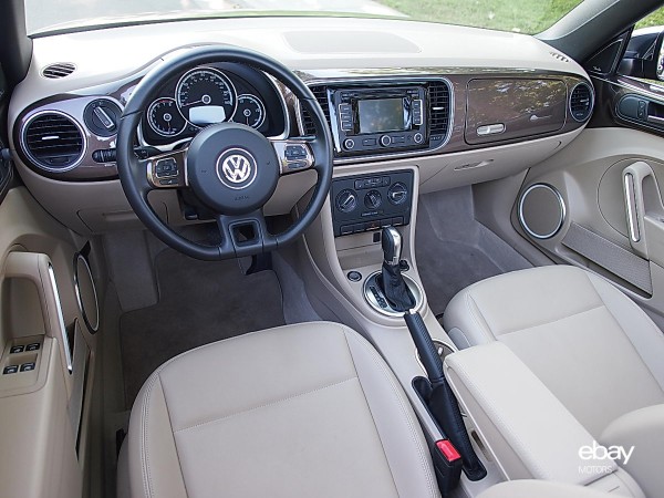 VW Beetle convertible cockpit