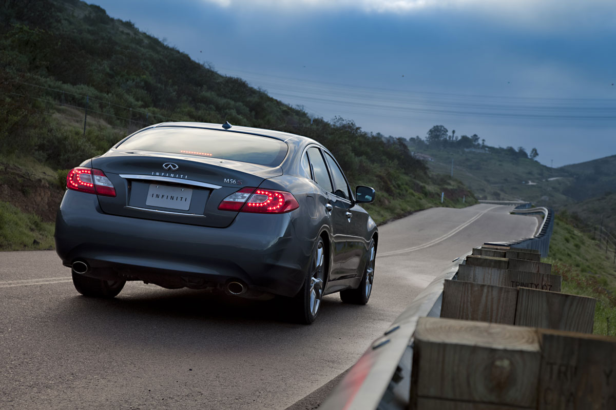 Review: 2013 Infiniti M56 - eBay Motors Blog