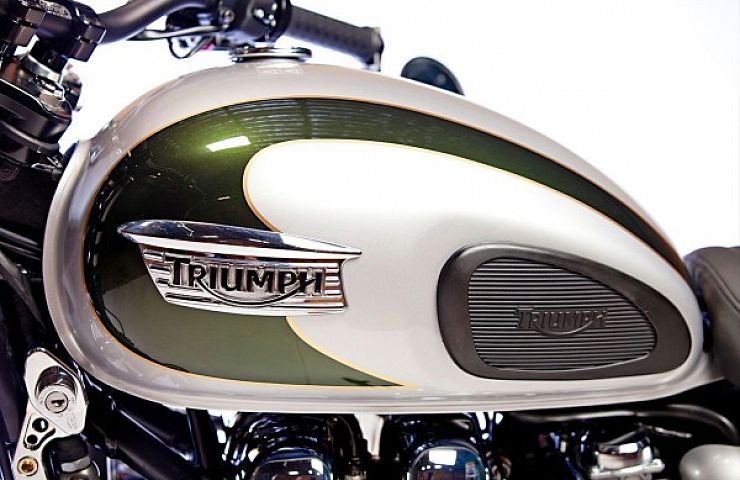Triumph bonneville 600 deals