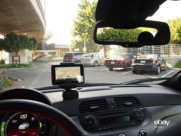 2013 Fiat 500e TomTom navigation