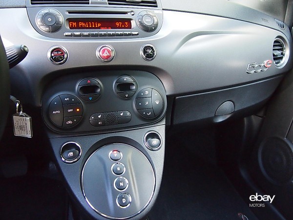 Fiat 500e interior