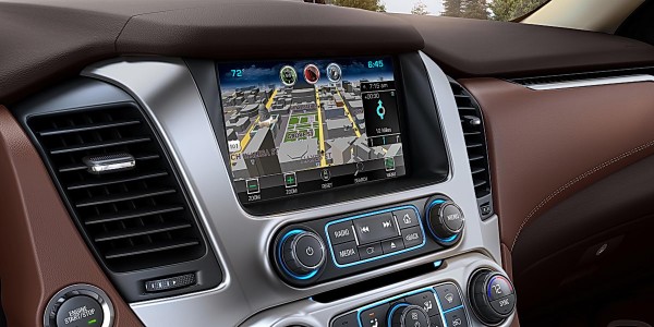 2015 Chevrolet Suburban featuring Navigation