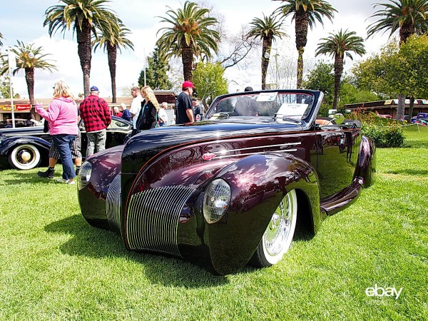 1939 Lincoln Zephyr