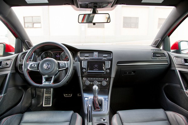 2015 vw golf gti interior