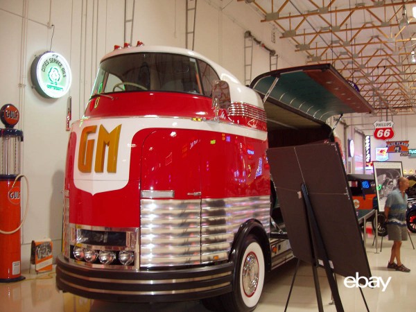 1950 GM Futurliner