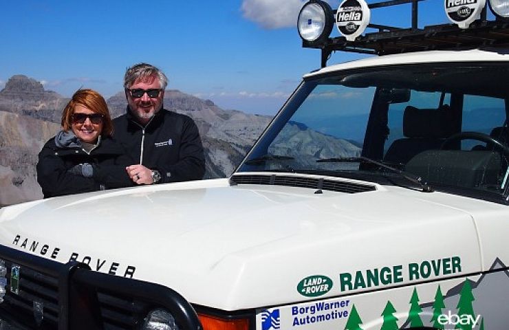 Davis becomes new owner of a Range Rover Great Divide Expedition replica
