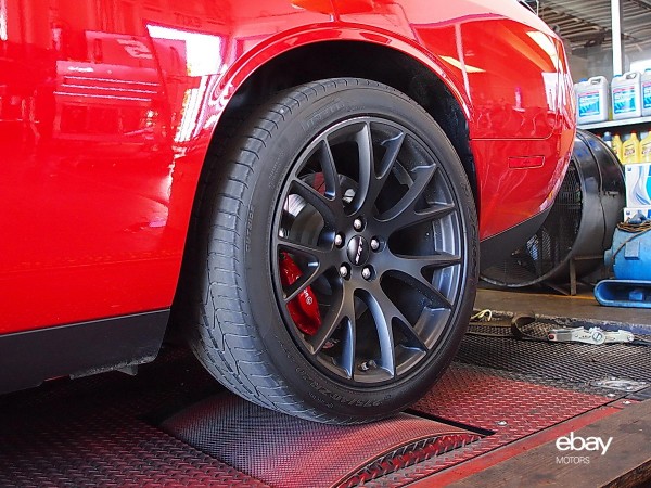 dyno testing the 2015 dodge challenger srt hellcat