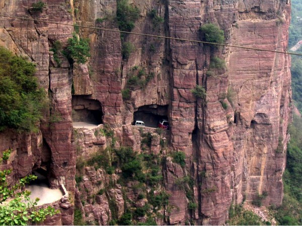 guoliang_tunnel_road_china