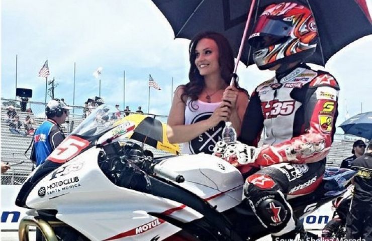 Shelina Moreda and Umbrella Girl