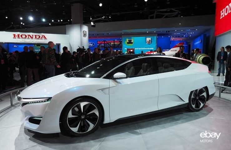 Honda FCV fuel cell concept | 2015 NAIAS Detroit