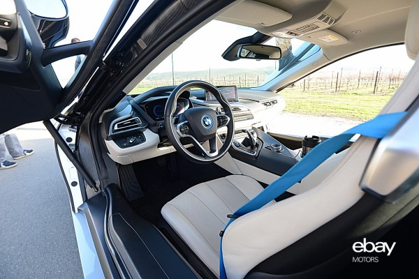 2015 BMW i8 interior