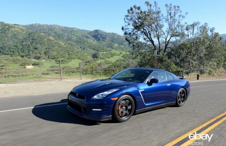 2015 Nissan GT-R Black Edition