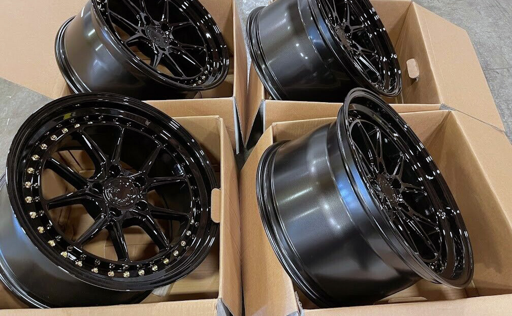 A set of used Flow Forged Technology wheels
