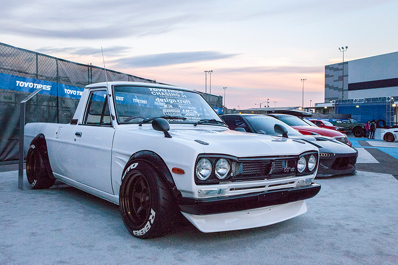 Nissan Skyline 2000 c10