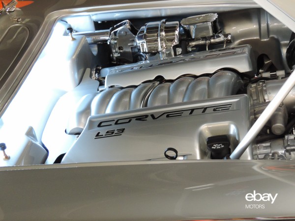 1961_chevrolet_corvette_56