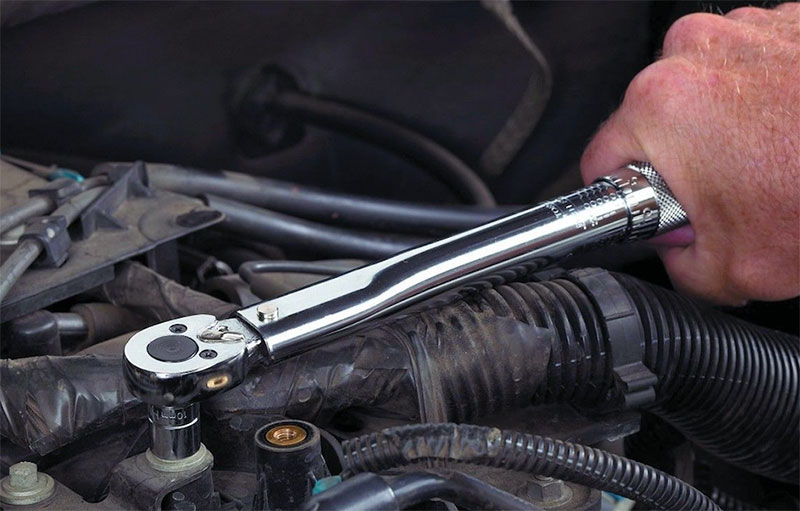 The #1 thing DIY dudes don't understand about torque wrenches