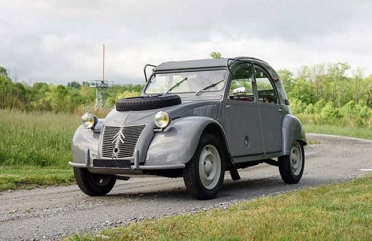 The Citroën 2CV Sahara: Two Engines Are Better Than One -  Motors Blog