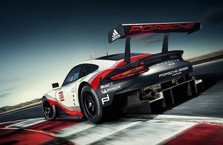 2017 Porsche 911 RSR