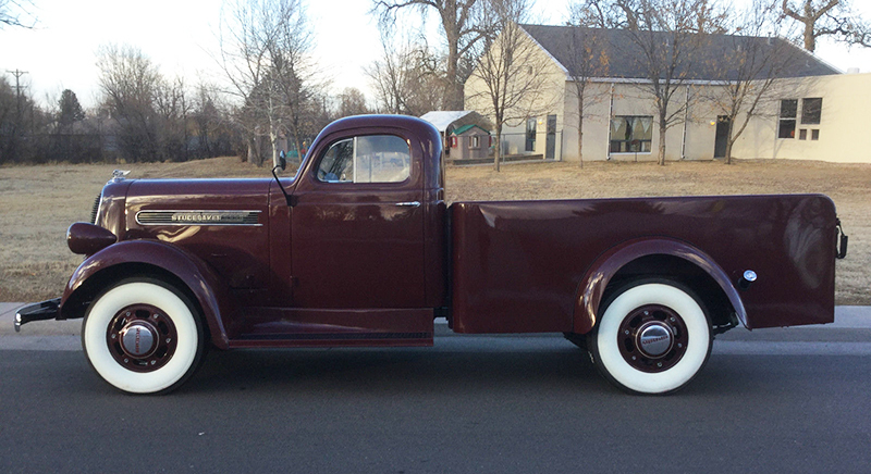 From the side, the 1938 K10 pickup's slab-like sides look very flat. 