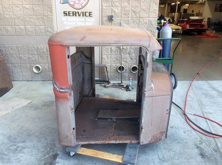 Builder of AwardWinning Custom 1934 Ford Pickup Relied on eBay for