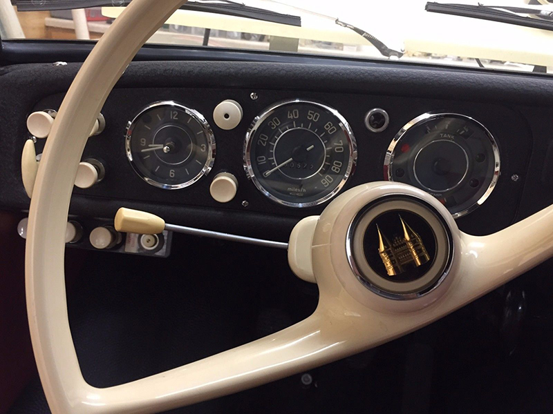  The Amphicar featured a fully instrumented dash, even a clock.