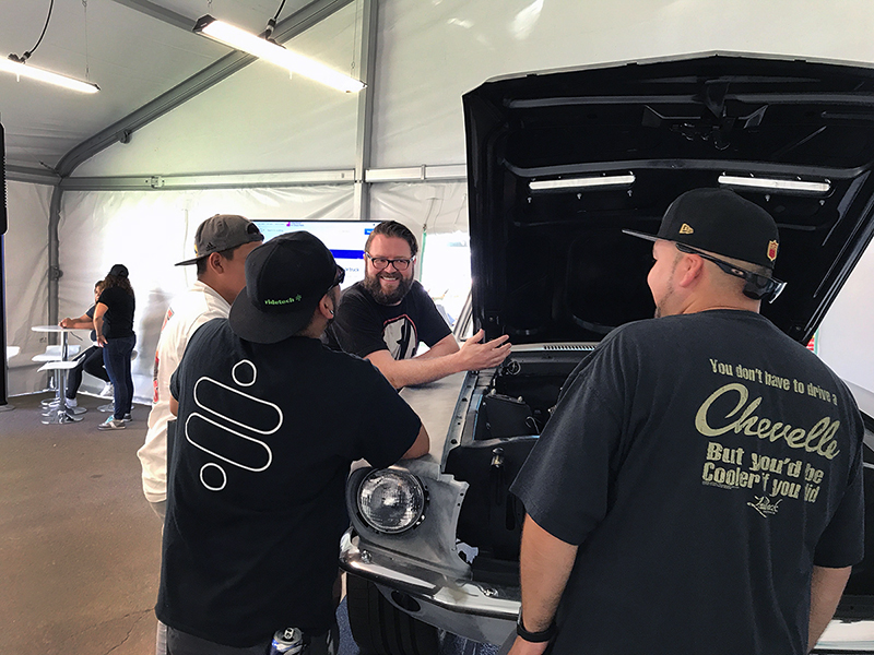 Rutledge Wood shares details of the build with the crowd.