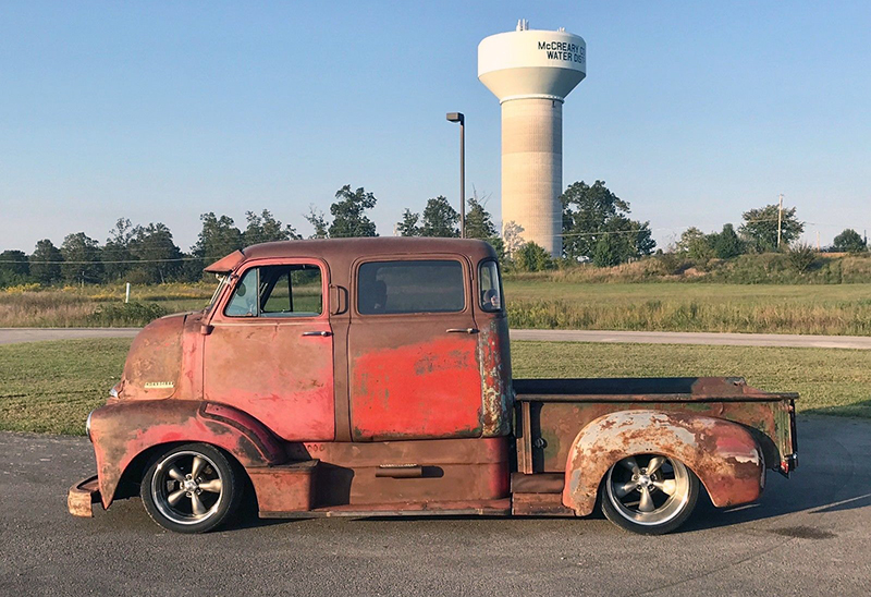 This modified 1951 COE has four doors, providing a generous cabin for passengers.