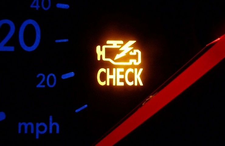 Check-engine light. Creative Commons attribution: Wikiuser100000.