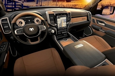 2019 Ram 1500 Laramie Longhorn – Black/Cattle Tan Interior