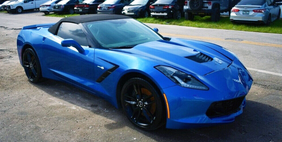 Exterior view of a 2014 Chevy Corvette, an example of a 7th-generation Corvette.