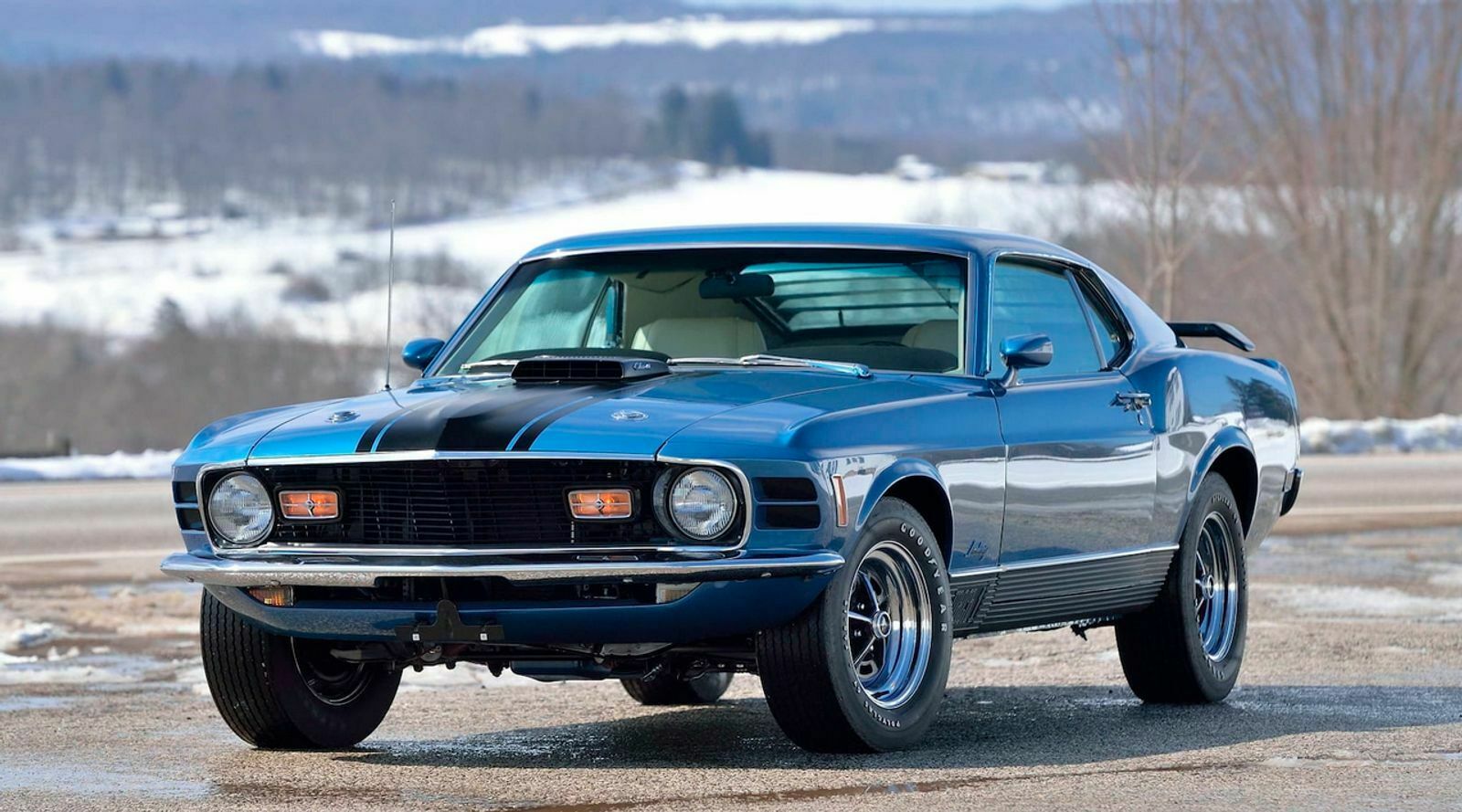 R-Code Mach 1 powered by the Shaker-scooped 428 Cobra Jet big-block