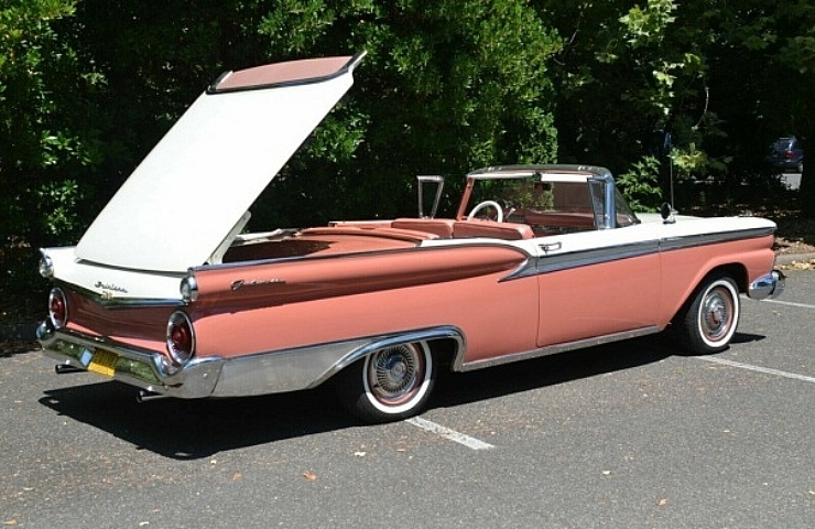 1959 Ford Galaxie Skyliner Hide-Away-Hardtop