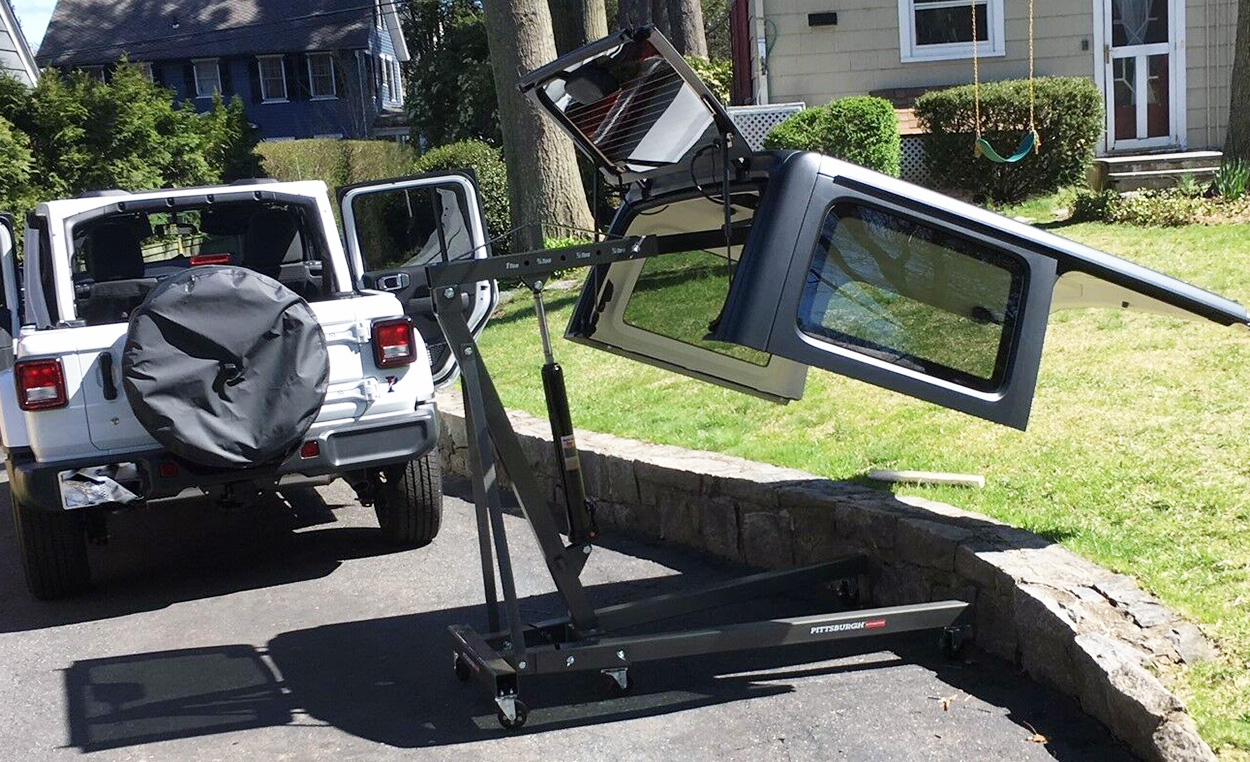 Jeep Lifts and Hoists: Removing and Storing Hardtops -  Motors