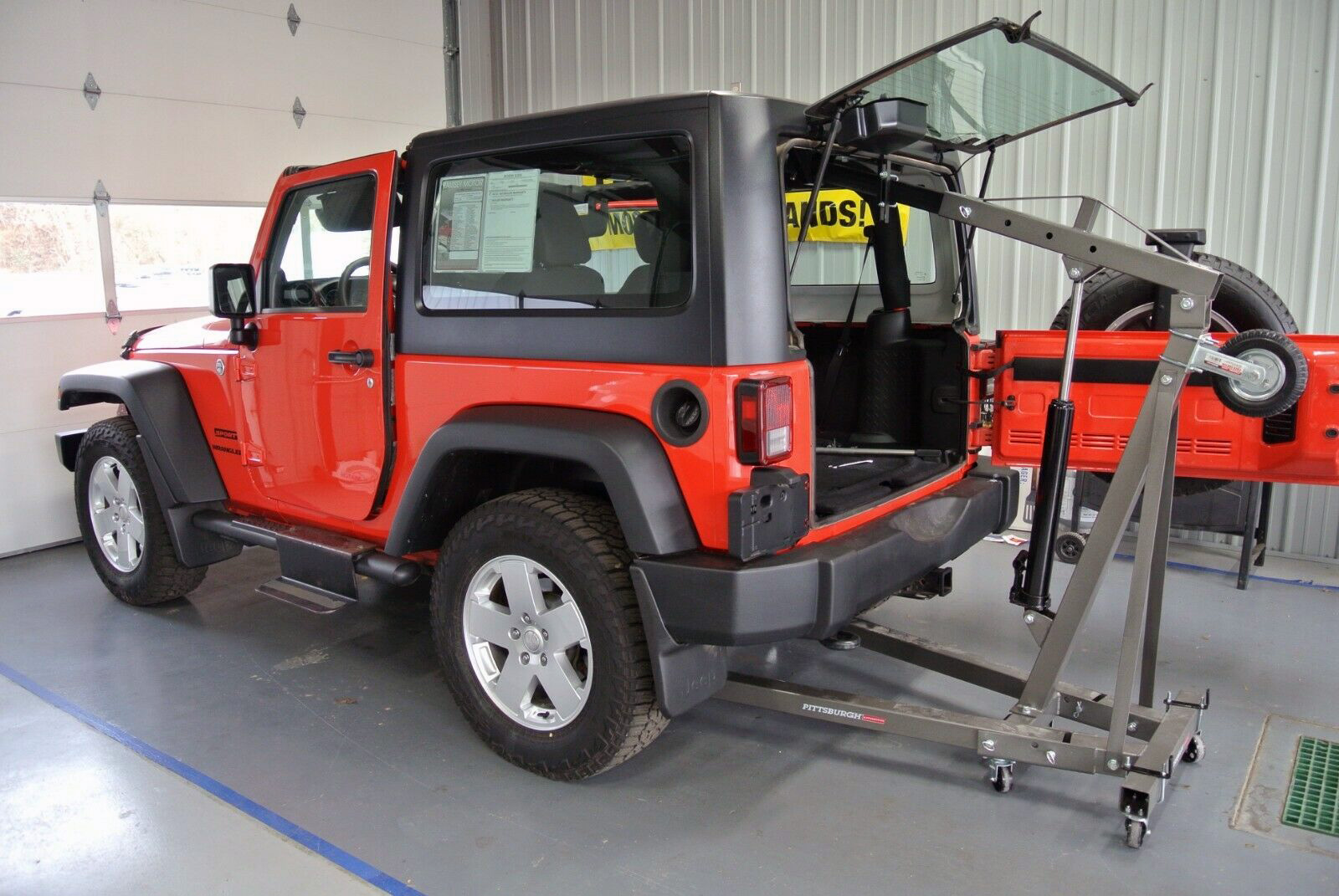 Jeep Lifts and Hoists: Removing and Storing Hardtops - eBay Motors Blog