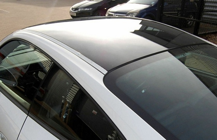 Gloss Black Vinyl Roof Wrap Installation 