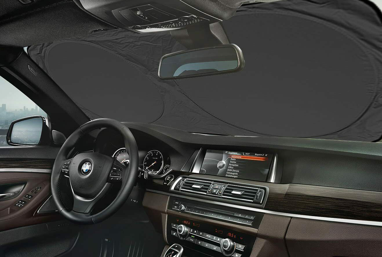 A sunshade placed over the front windshield immediately lowers the temperature.