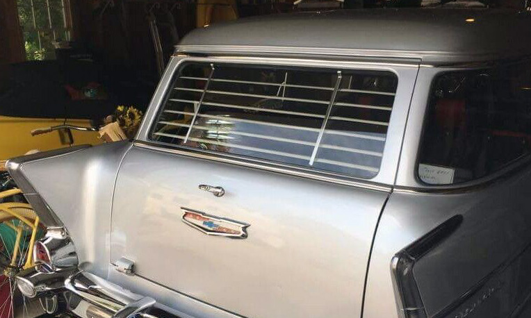 Venetian blinds have style and easily close to keep at the heat when the car is parked.