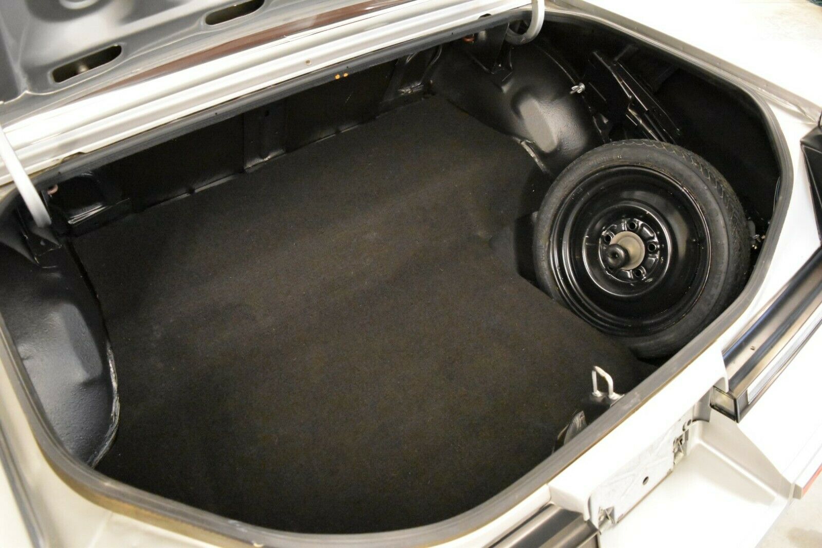 Survivor 1984 Hurst/Olds Cutlass Has Wild Triple Shifter - eBay Motors Blog