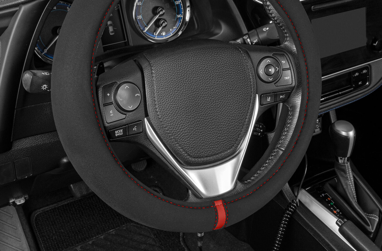 Motor Trend heated steering wheel cover