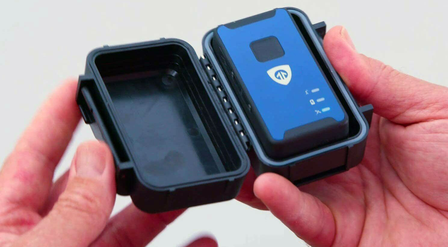 This Brickhouse GPS tracking devices comes with a protective case.