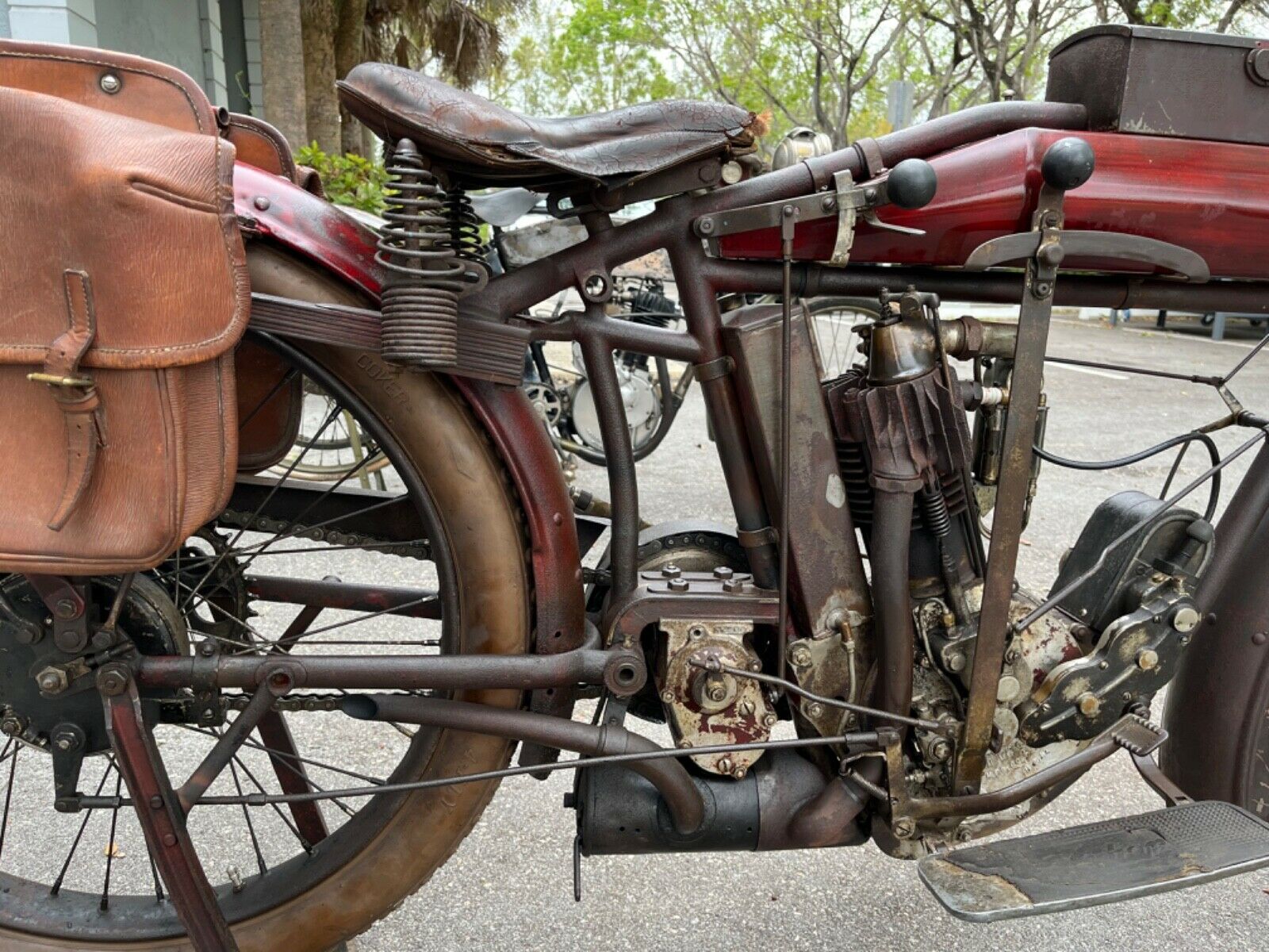 Indian THE OLD IRON HORSE ヘルメット Indian THE OLD IRON HORSE ヘルメット