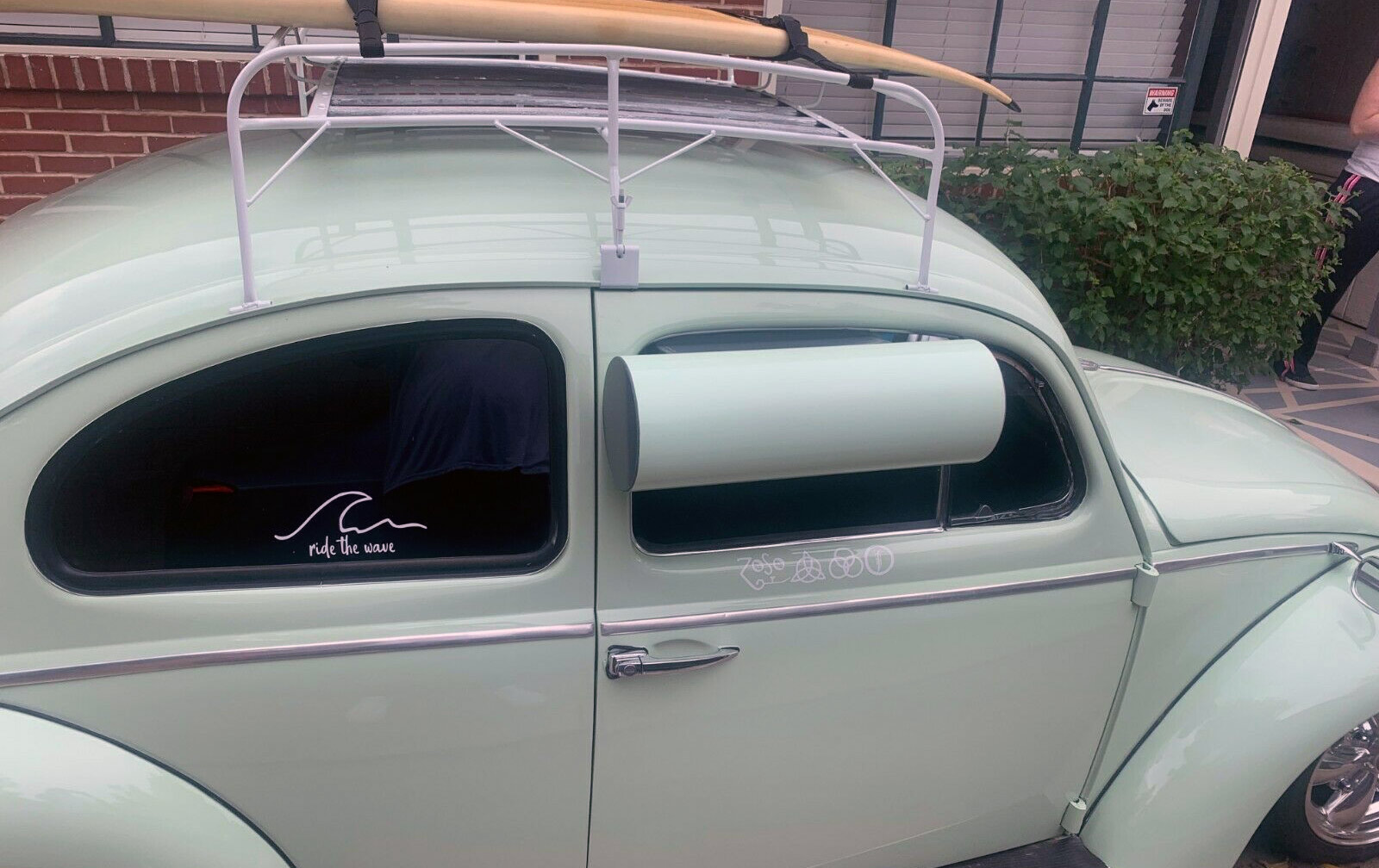 A Swamp Cooler Adds AC (And Style) to Your Classic Car 