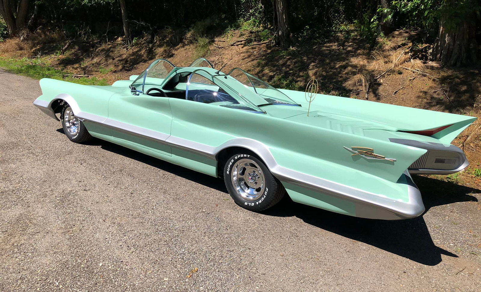 C4 Futura Honors the '55 Showcar & Batmobile eBay Motors Blog