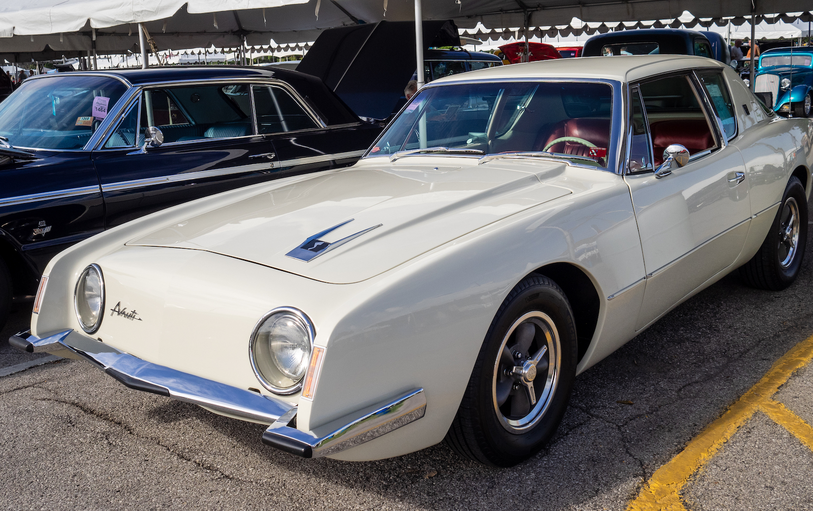 1962 Studebaker Avanti front left profile