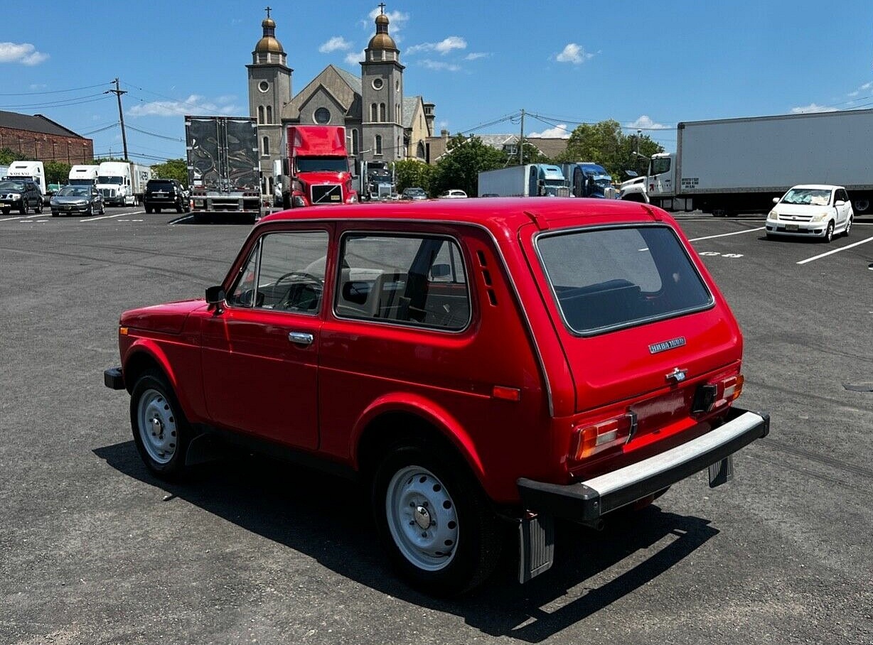 Curbside Classic: 2004 Lada Niva – The Empire Strikes Gold