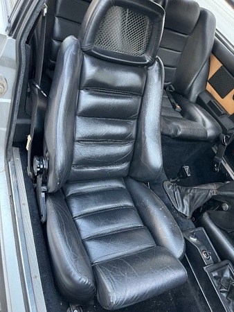 Alfa-Romeo GTV6 passenger seat