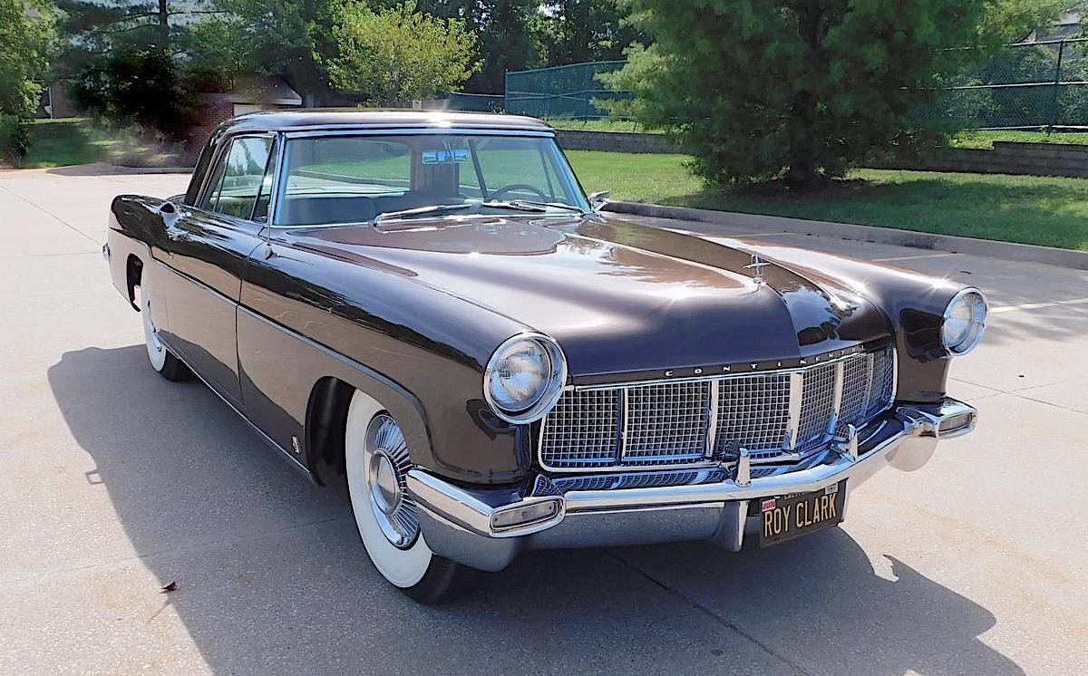 Roy Clark of ‘Hee Haw’ Owned This 1956 Lincoln Continental Mark II